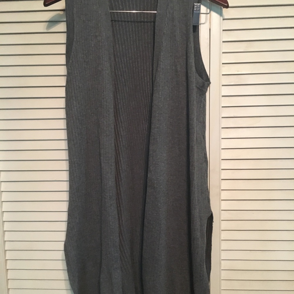 Grey Ribbed Vest